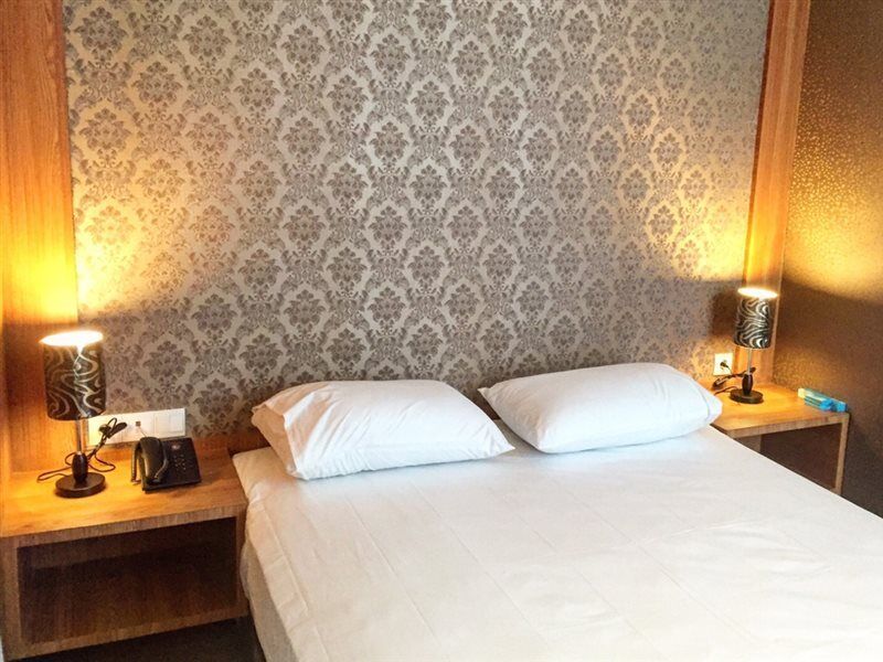 מדאן The Crew Hotel Kualanamu International Airport מראה חיצוני תמונה